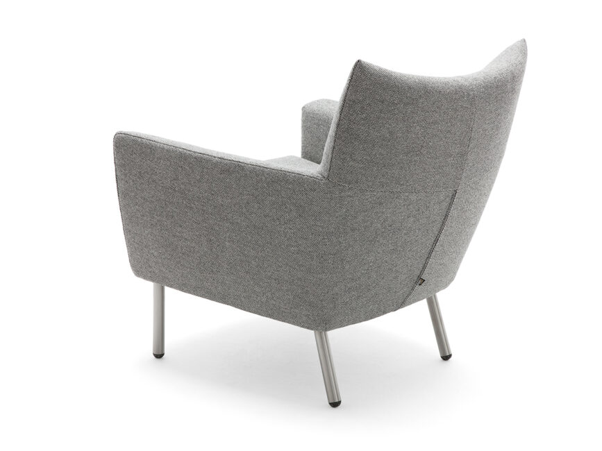 Design on Stock Toma fauteuil