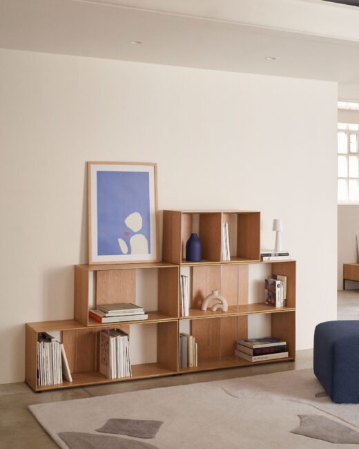 Kave Home Litto-stelling van eikenfineer met boeken