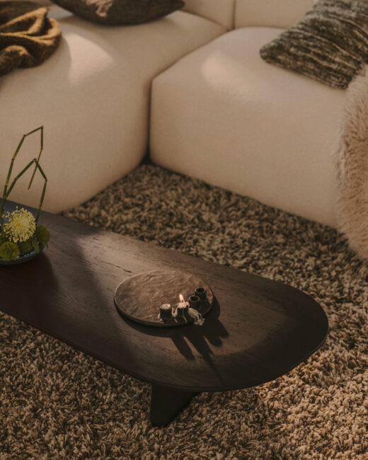 Kave Home Pirita salontafel van massief eikenhout met zwarte afwerking 147 x 65 cm FSC 100%