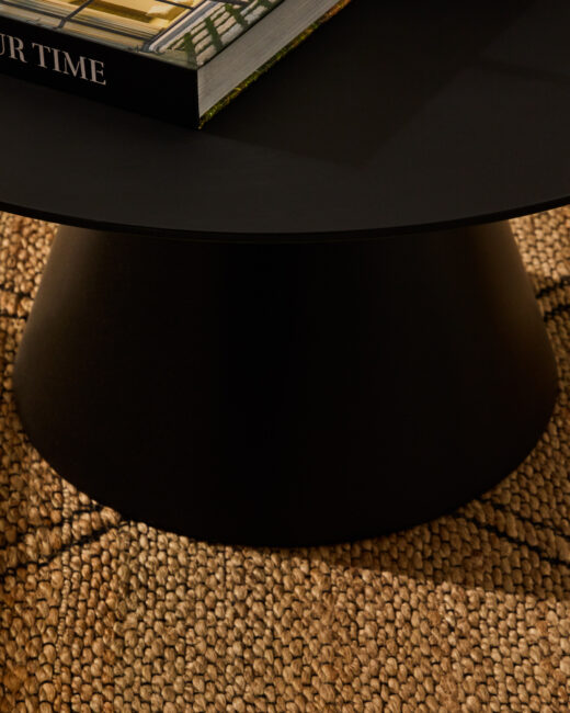 Kave Home Wilshire salontafel van gehard glas en metaal, zwart, Ø 80 cm
