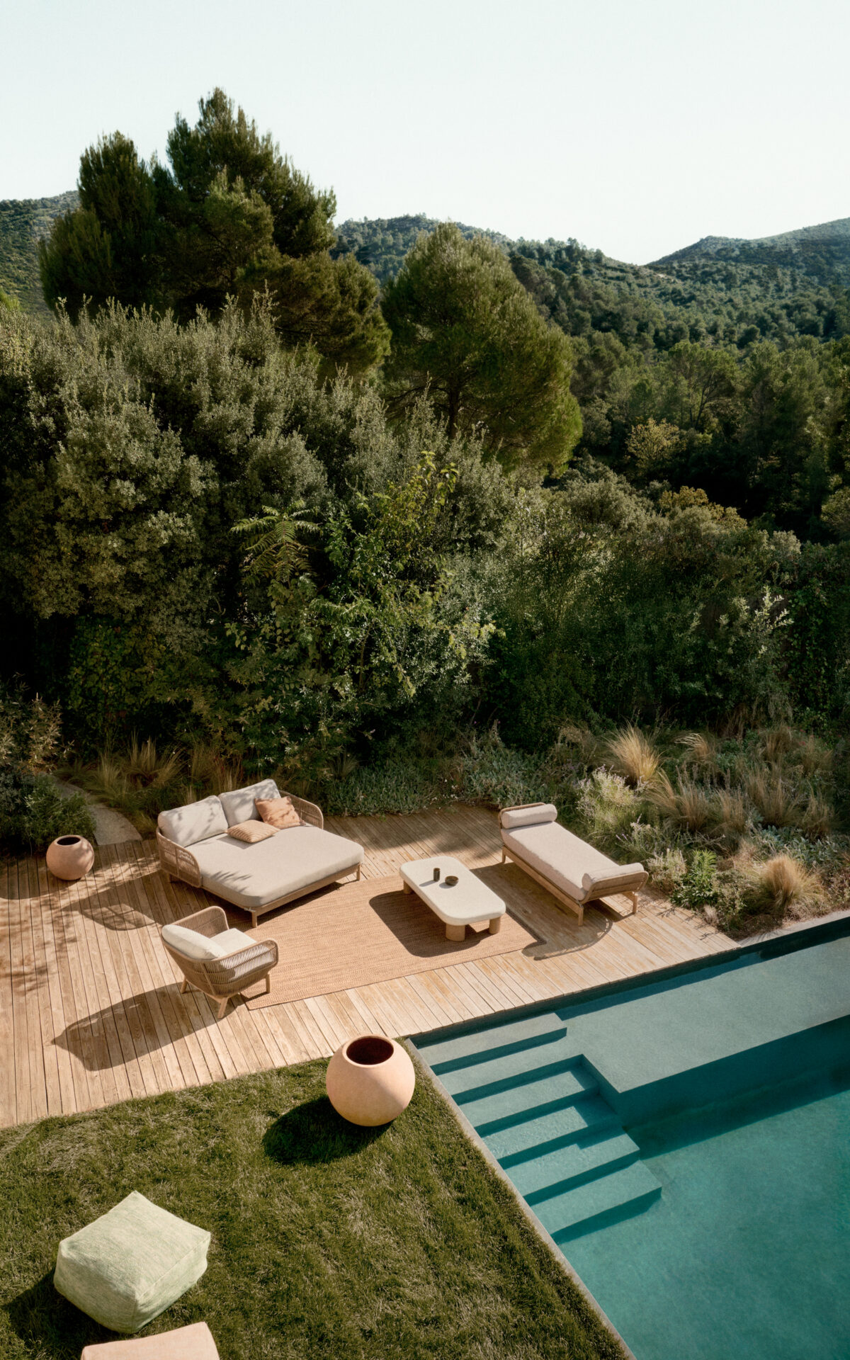 Kave Home Solna bloempot met terracotta-effect Ø66 cm - Afbeelding 3