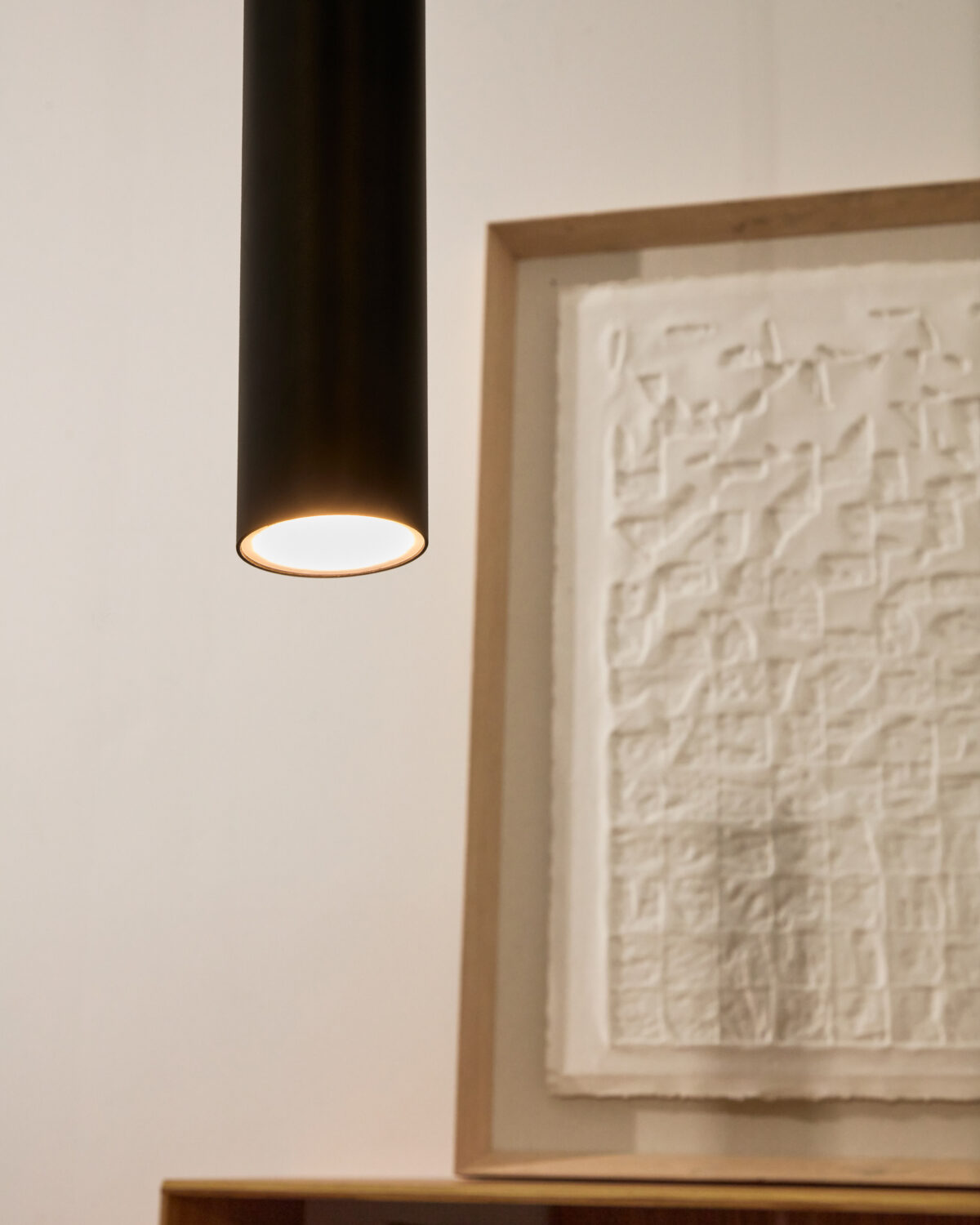 Kave Home Andia plafondlamp van aluminium met zwart gelakte afwerking - Afbeelding 3