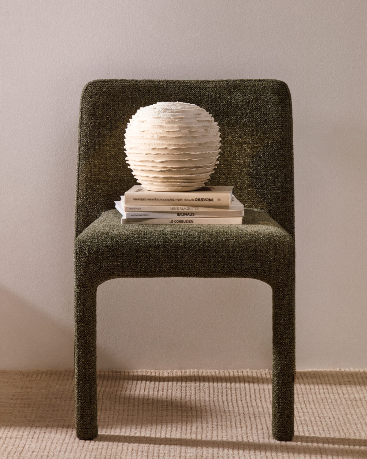 Kave Home Evania vaas van beige keramiek 21 cm - Afbeelding 7