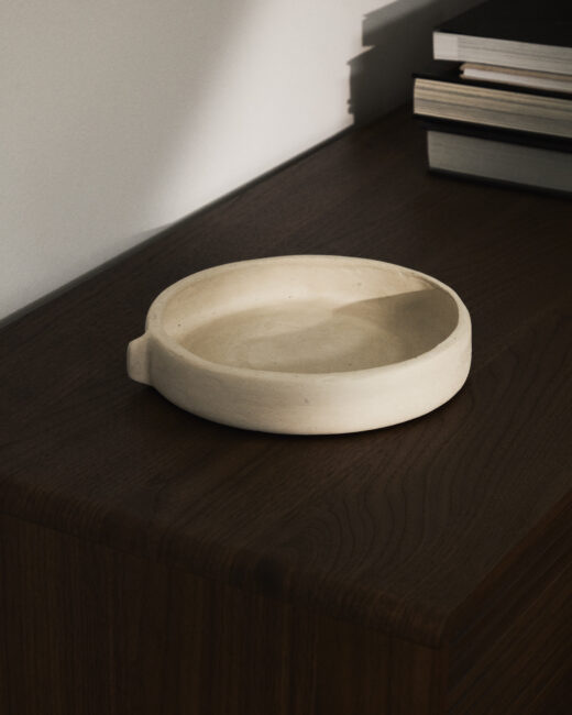 Kave Home Centrotavola Mireni in cartapesta beige Ø 22,5 cm