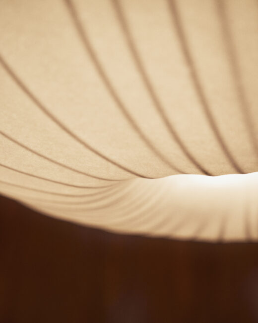 Kave Home Somar plafondlamp van synthetische vezels en stalen staven Ø30 cm