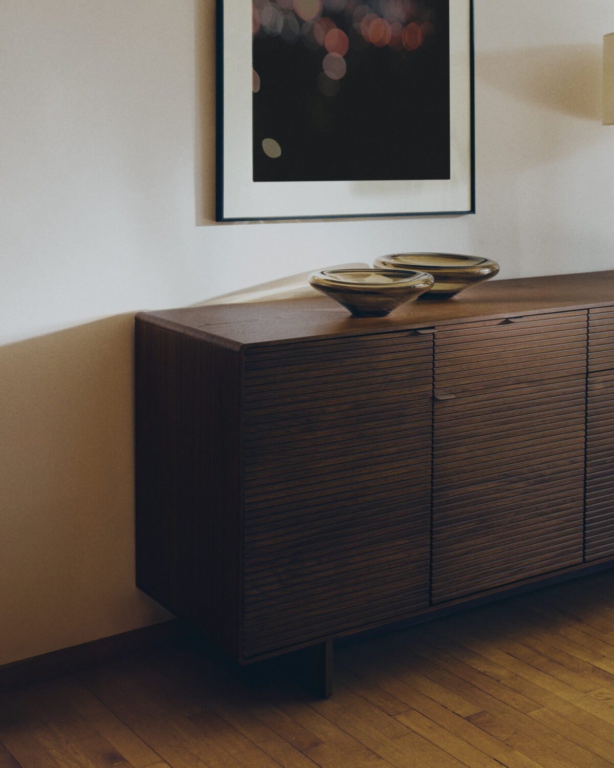 Kave Home Schaal Zolira van bruin glas Ø 27 cm - Afbeelding 7