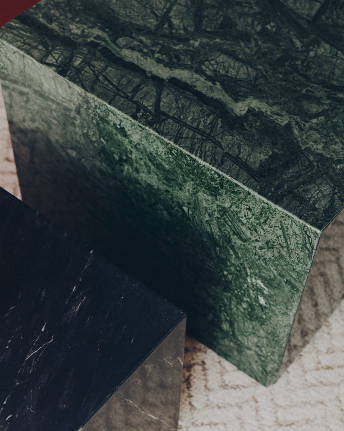 Kave Home Sorein zwarte bijzettafel van marmer 40 x 40 cm - Afbeelding 6