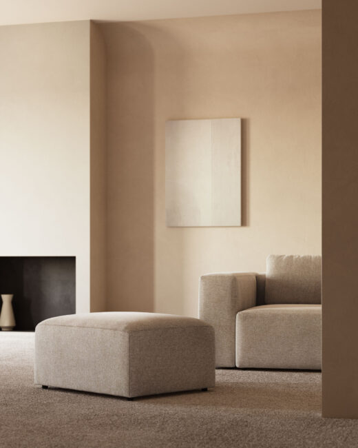 Kave Home Blok-voetenbankje in beige chenille 90 x 74 cm FSC Mix Credit