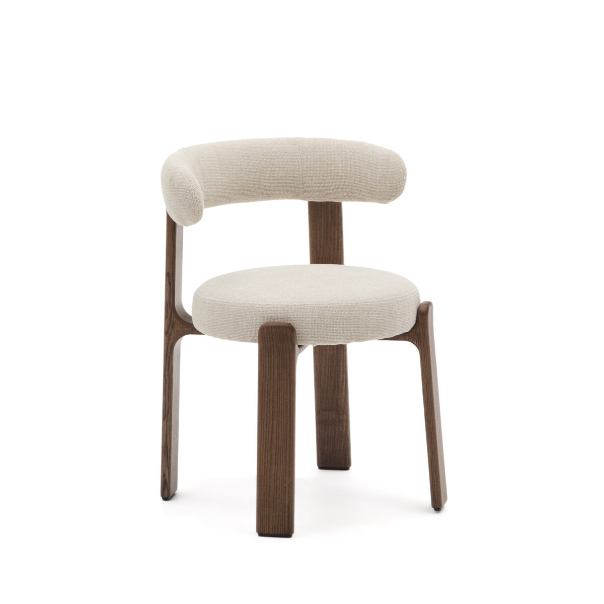 Kave Home Granite stoel in beige chenille en massief essenhout in noten afwerking FSC 100%