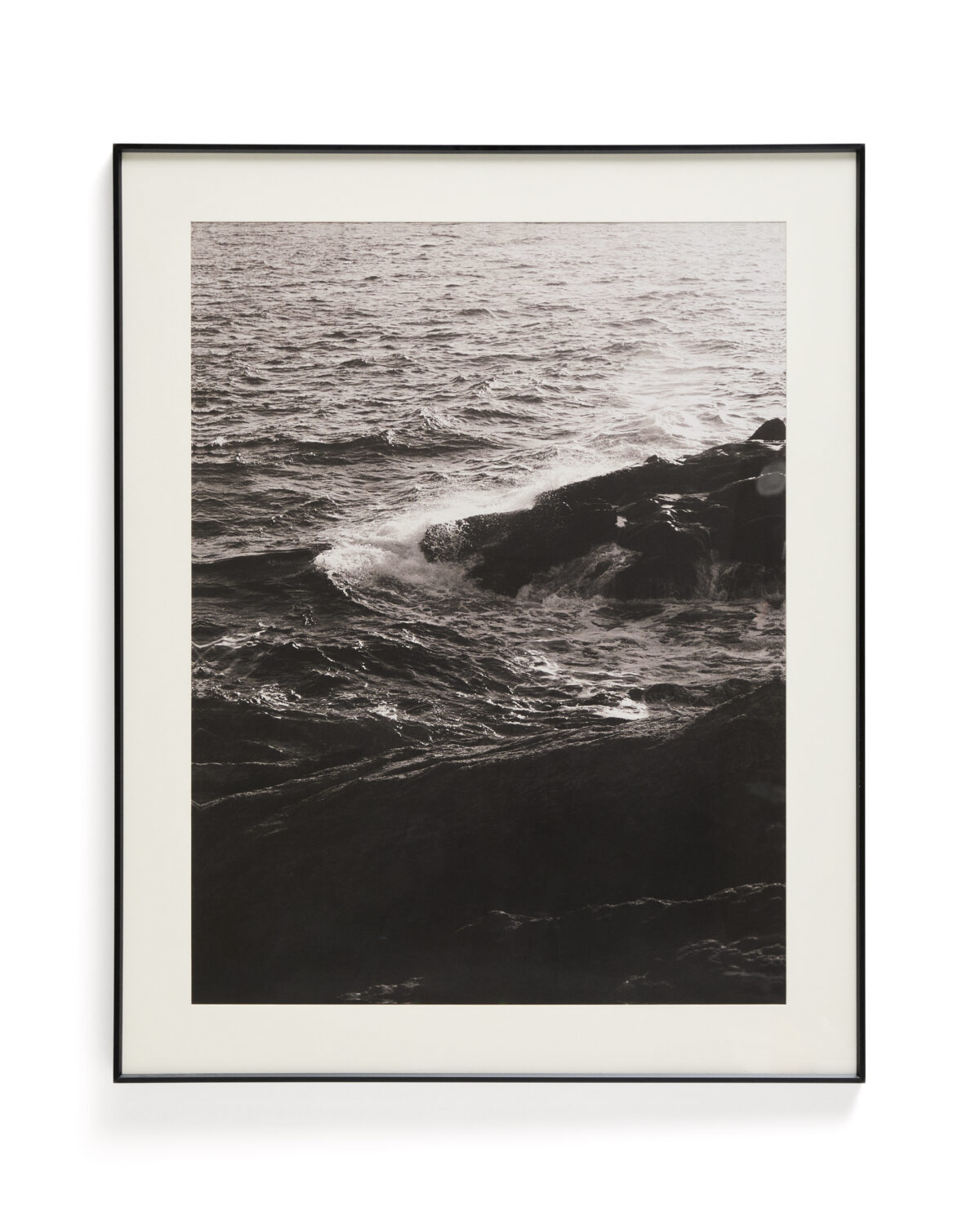 Kave Home Zavira kunstwerk met foto van golven 64 x 84 cm