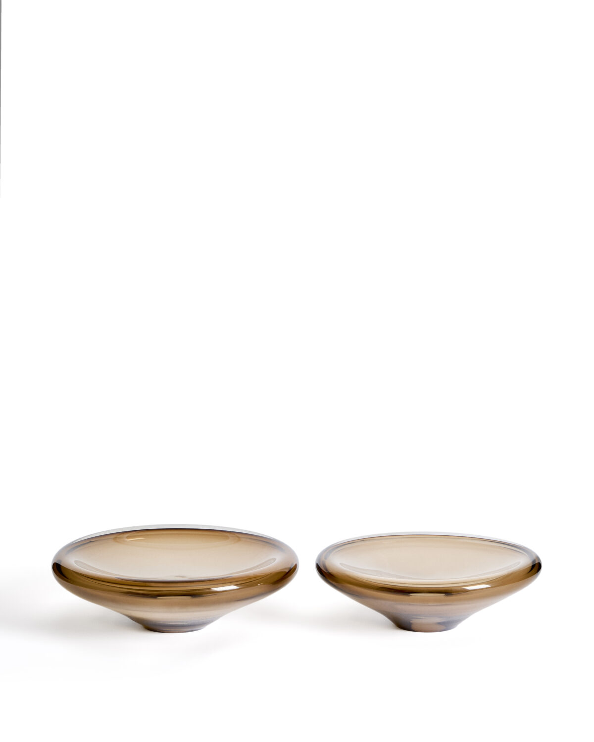 Kave Home Schaal Zolira van bruin glas Ø 27 cm - Afbeelding 11