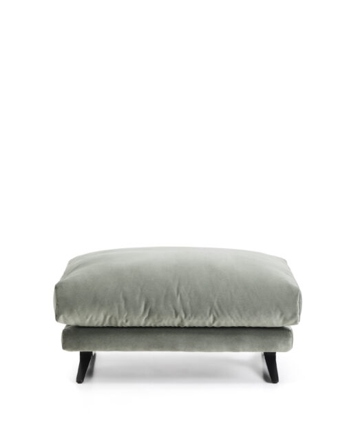 Kave Home Veliro voetenbankje in groen fluweel en stalen poten met zwarte afwerking 85 x 90 cm FSC Mix Credit