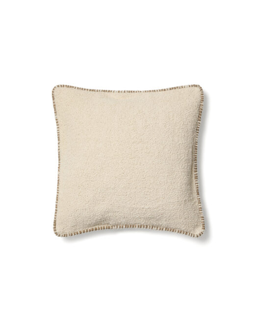 Kave Home Enari kussenhoes van katoen in beige en contrasterende bruine bies 50 x 50 cm