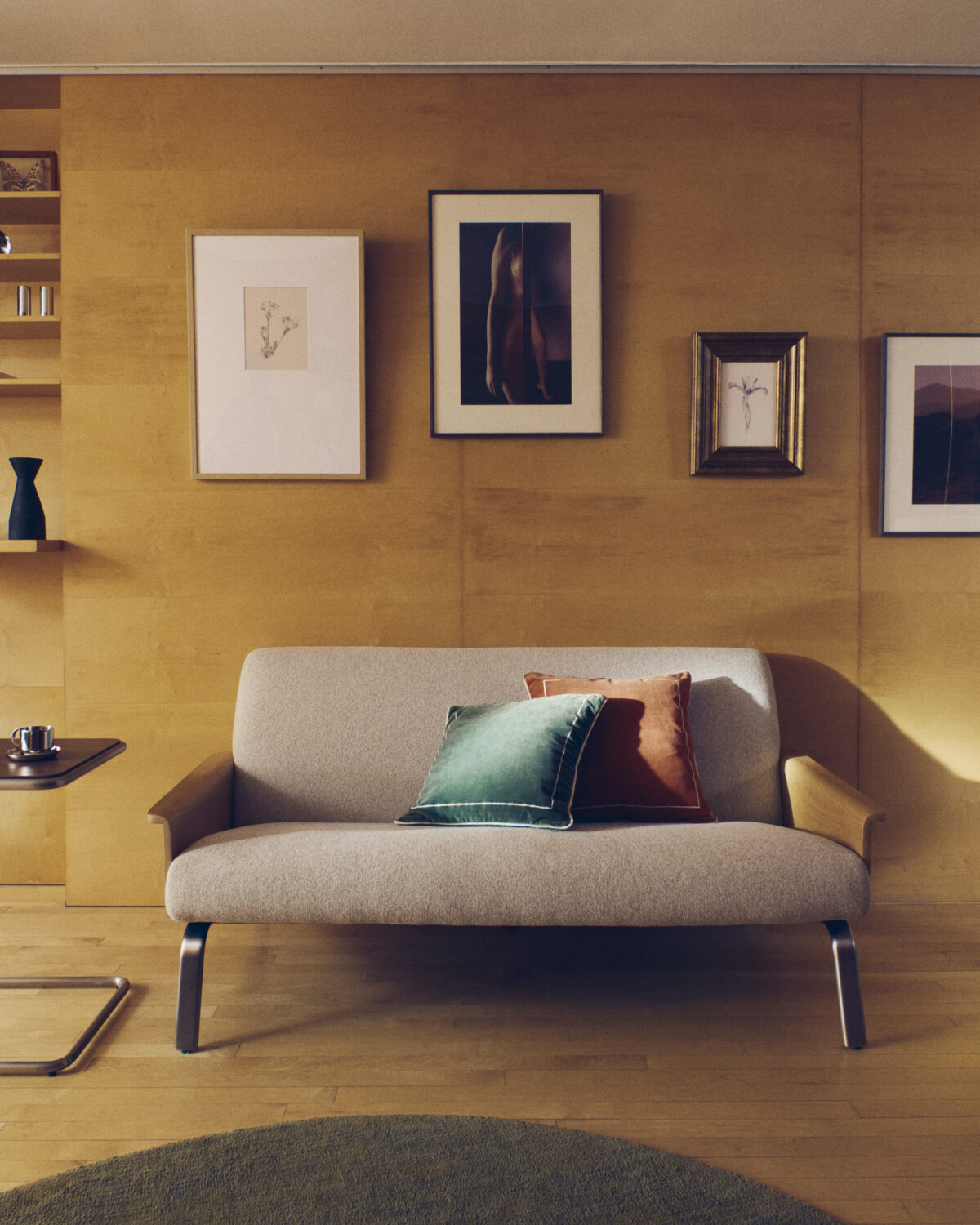 Kave Home Zavira kunstwerk met foto van een vrouwelijk lichaam foto 50 x 70 cm - Afbeelding 2