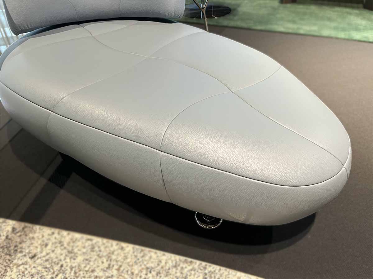 Leolux Kikko fauteuil blauw - showroommodel - Afbeelding 3