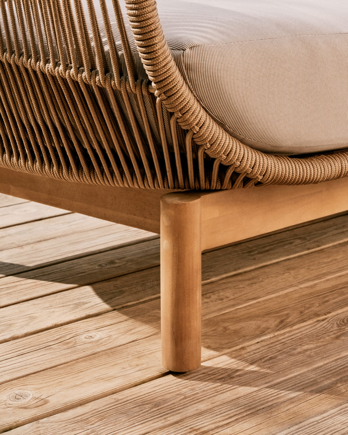 Kave Home Catalina 3-zitsbank gemaakt met beige touw en FSC massief acaciahout 170 cm - Afbeelding 5