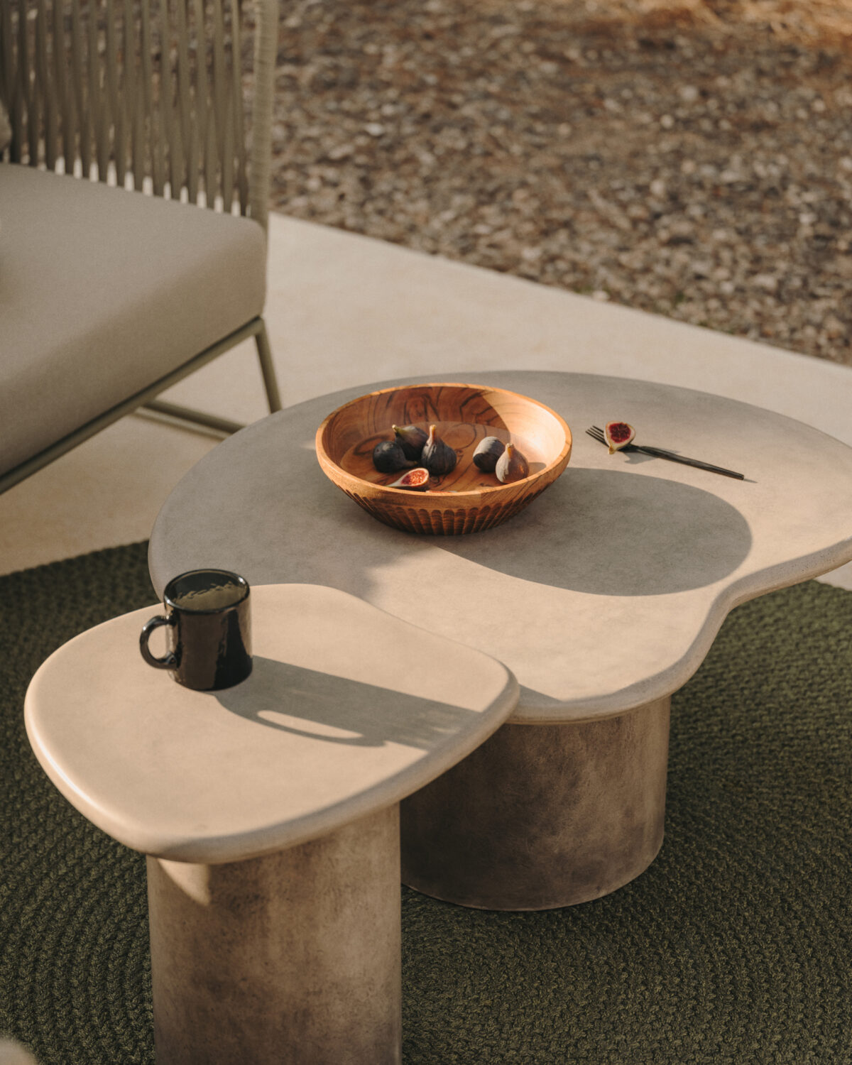 Kave Home Bijzettafel Macarella van cement 48 x 47 cm - Afbeelding 2