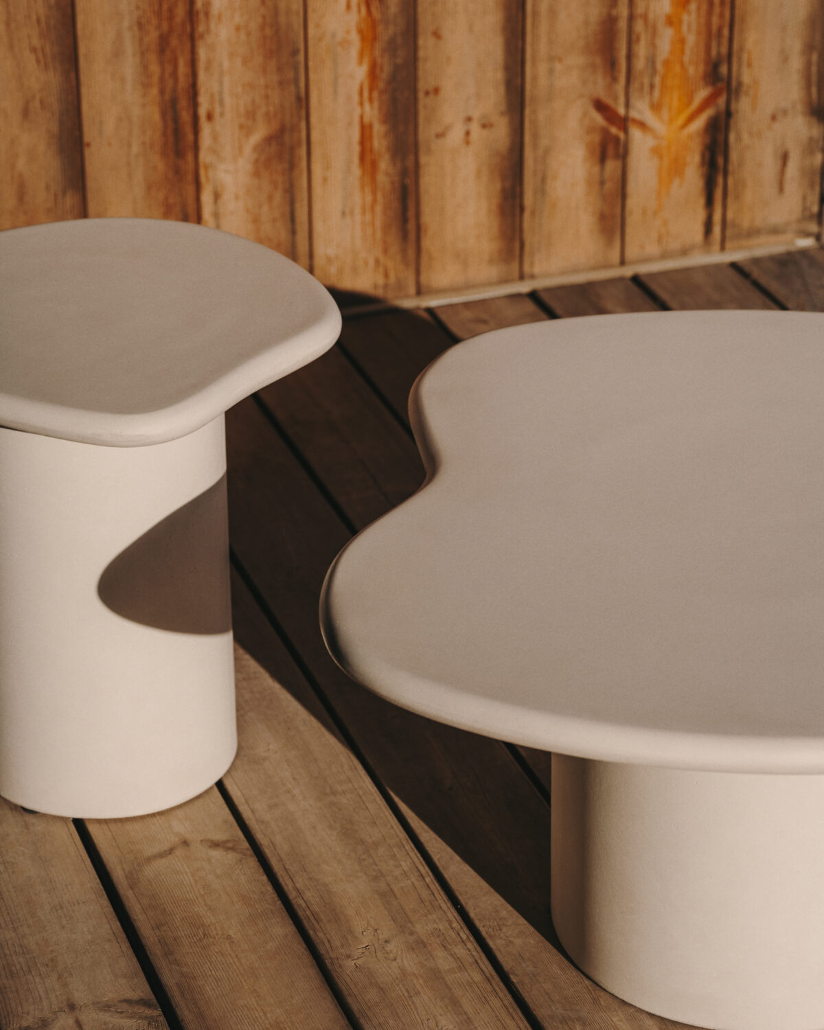 Kave Home Bijzettafel Macarella van wit cement 48 x 47 cm - Afbeelding 2