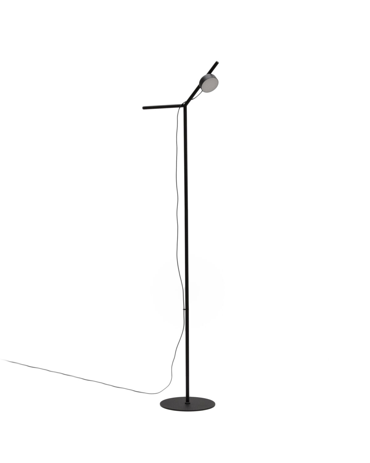 Kave Home Orey staande lamp van zwart metaal met verplaatsbare spot - Afbeelding 6