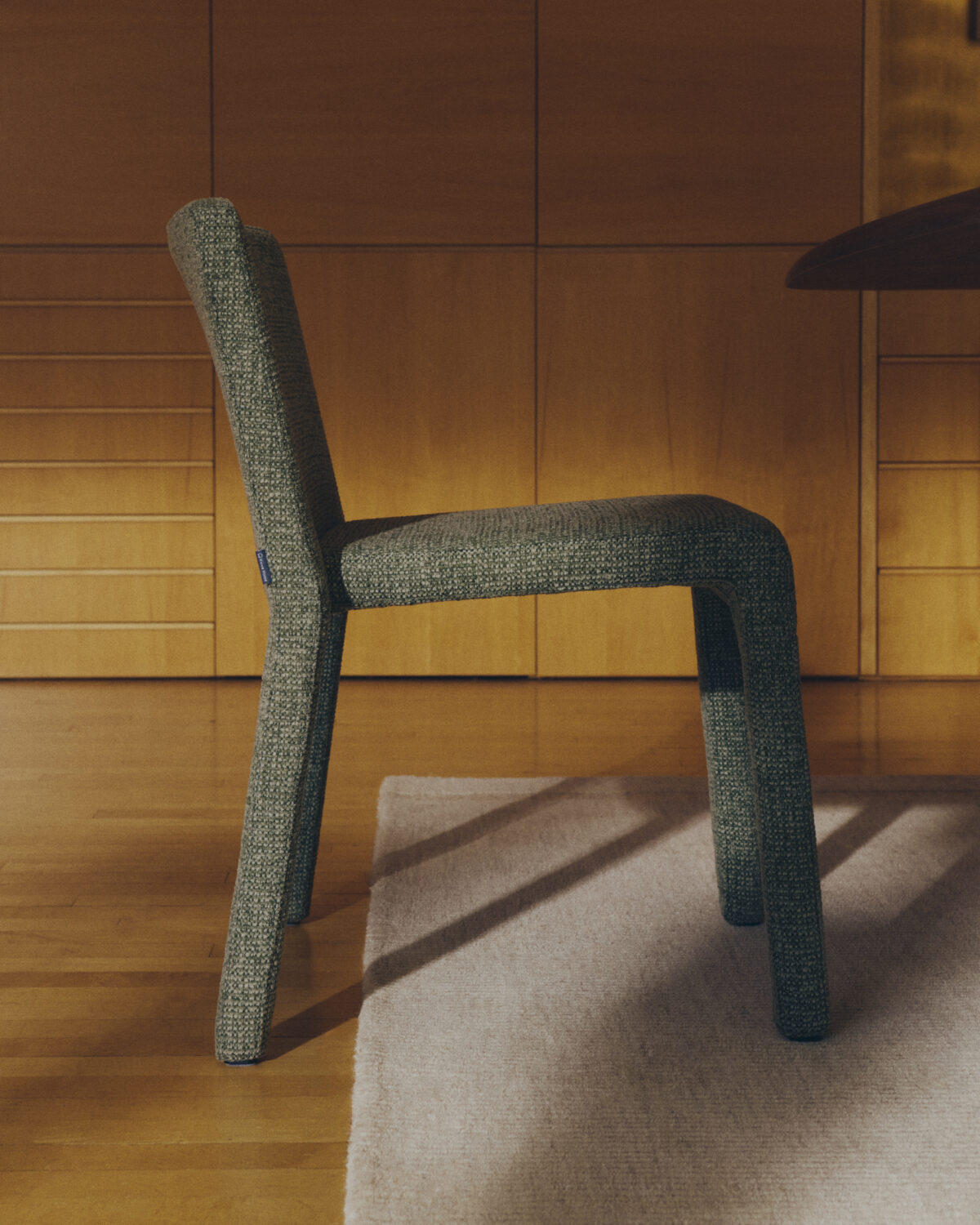 Kave Home Loria stapelbare stoel in groen chenille FSC 100% - Afbeelding 13