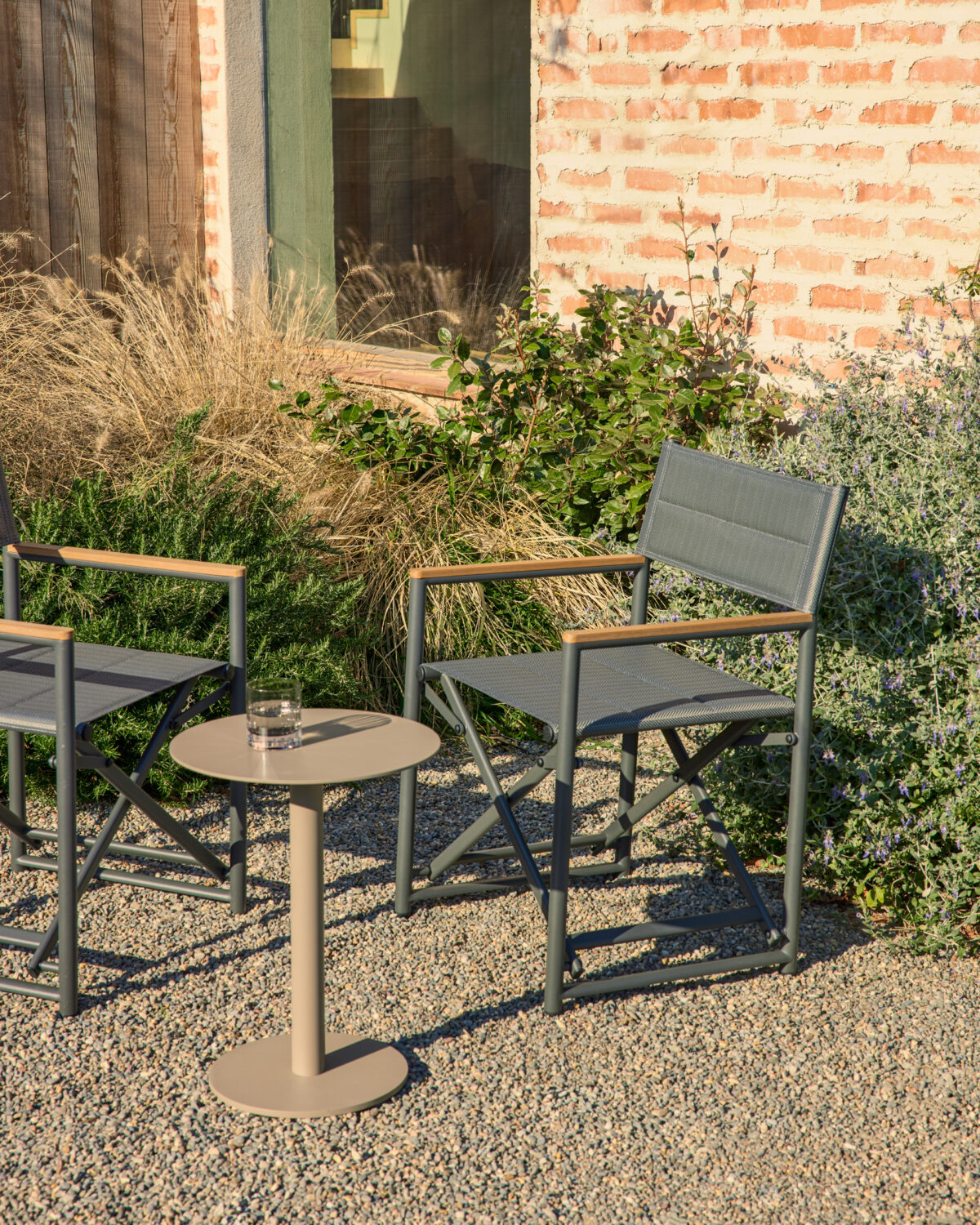 Kave Home Tisno klapstoel voor buiten in grafiet aluminium en grijze texteline - Afbeelding 3