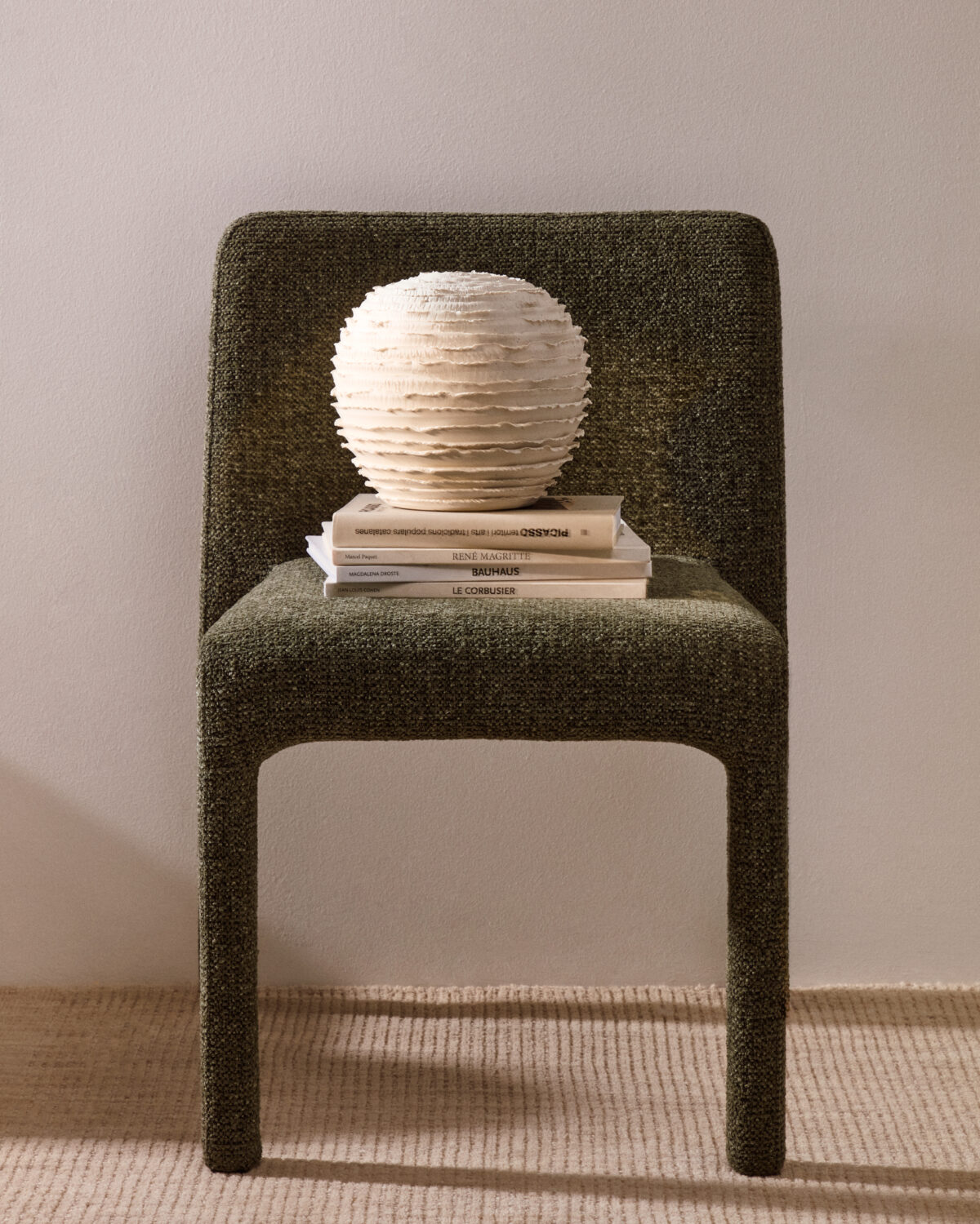 Kave Home Evania vaas van beige keramiek 21 cm - Afbeelding 13