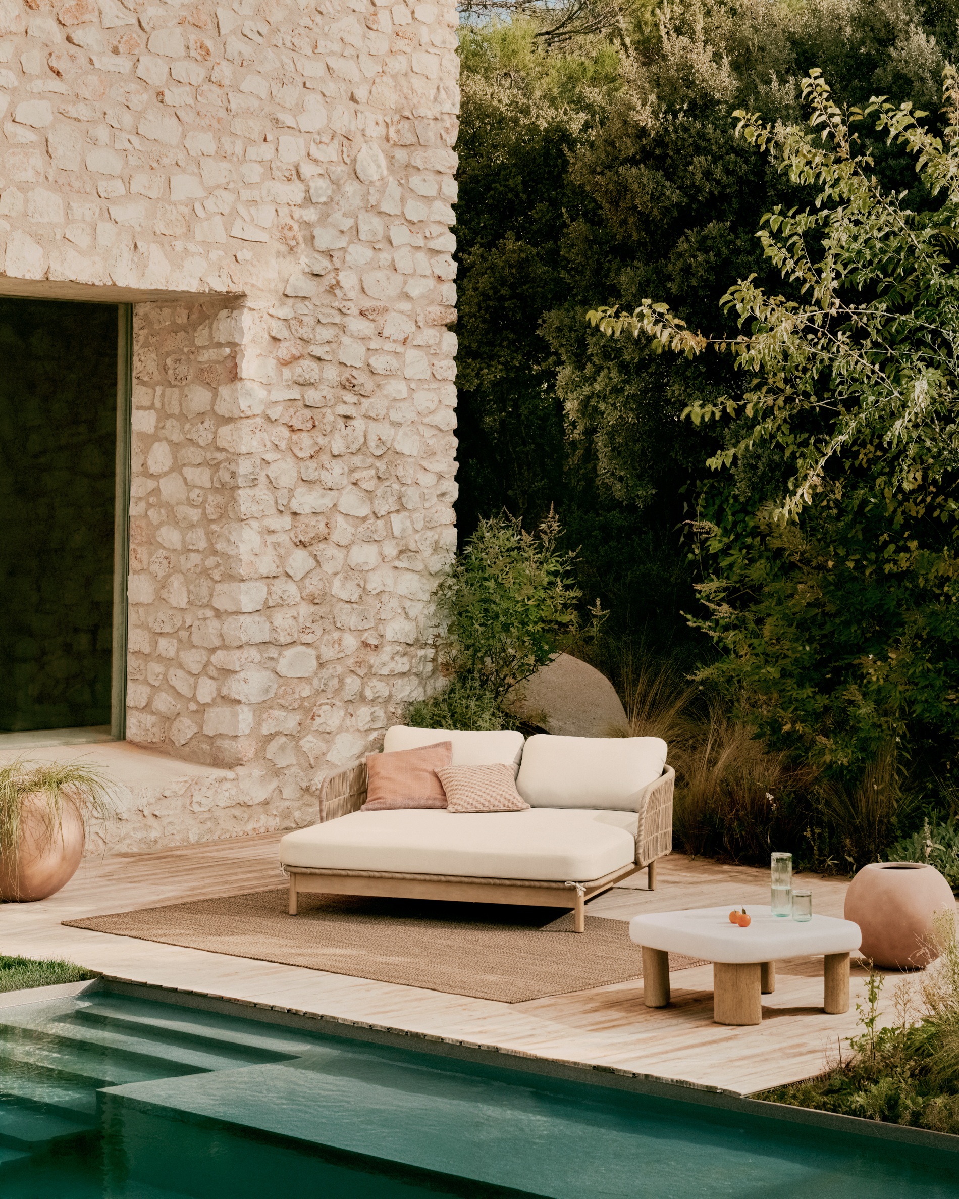 Kave Home Catalina 2-persoons ligstoel van beige touw en massief acaciahout FSC 100% - Afbeelding 2