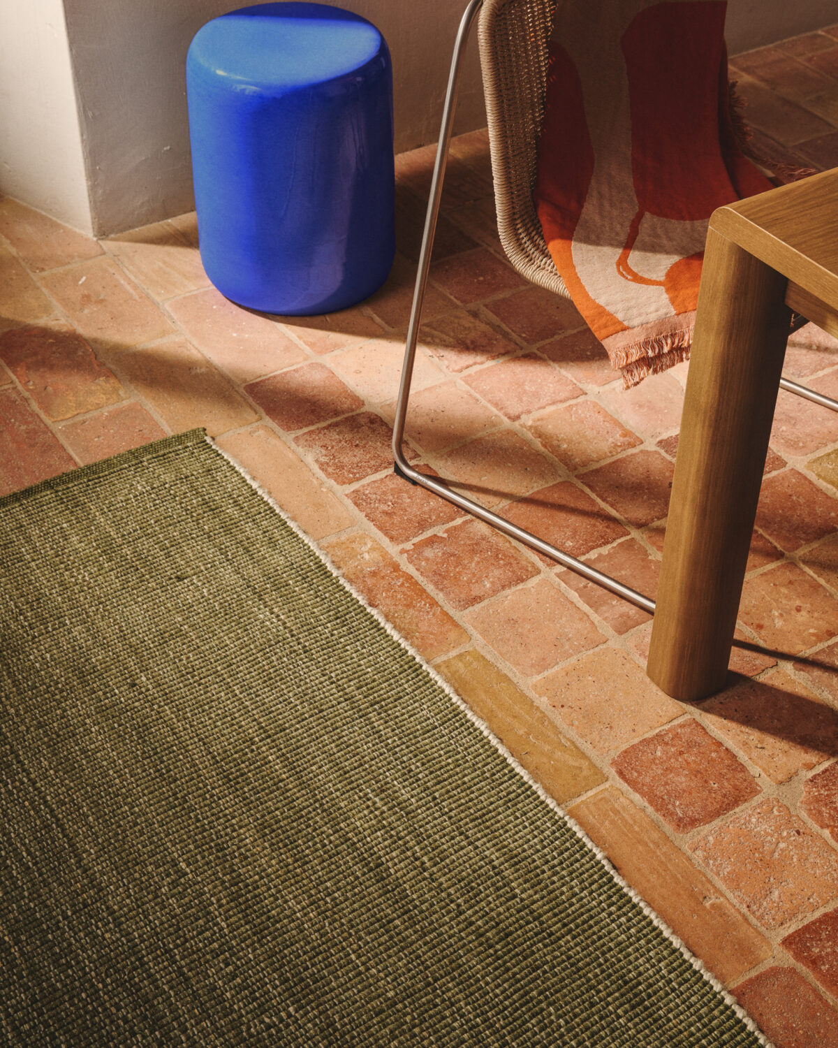 Kave Home Tirla tapijt van 100% PET-vezels in groen 200 x 300 cm - Afbeelding 3