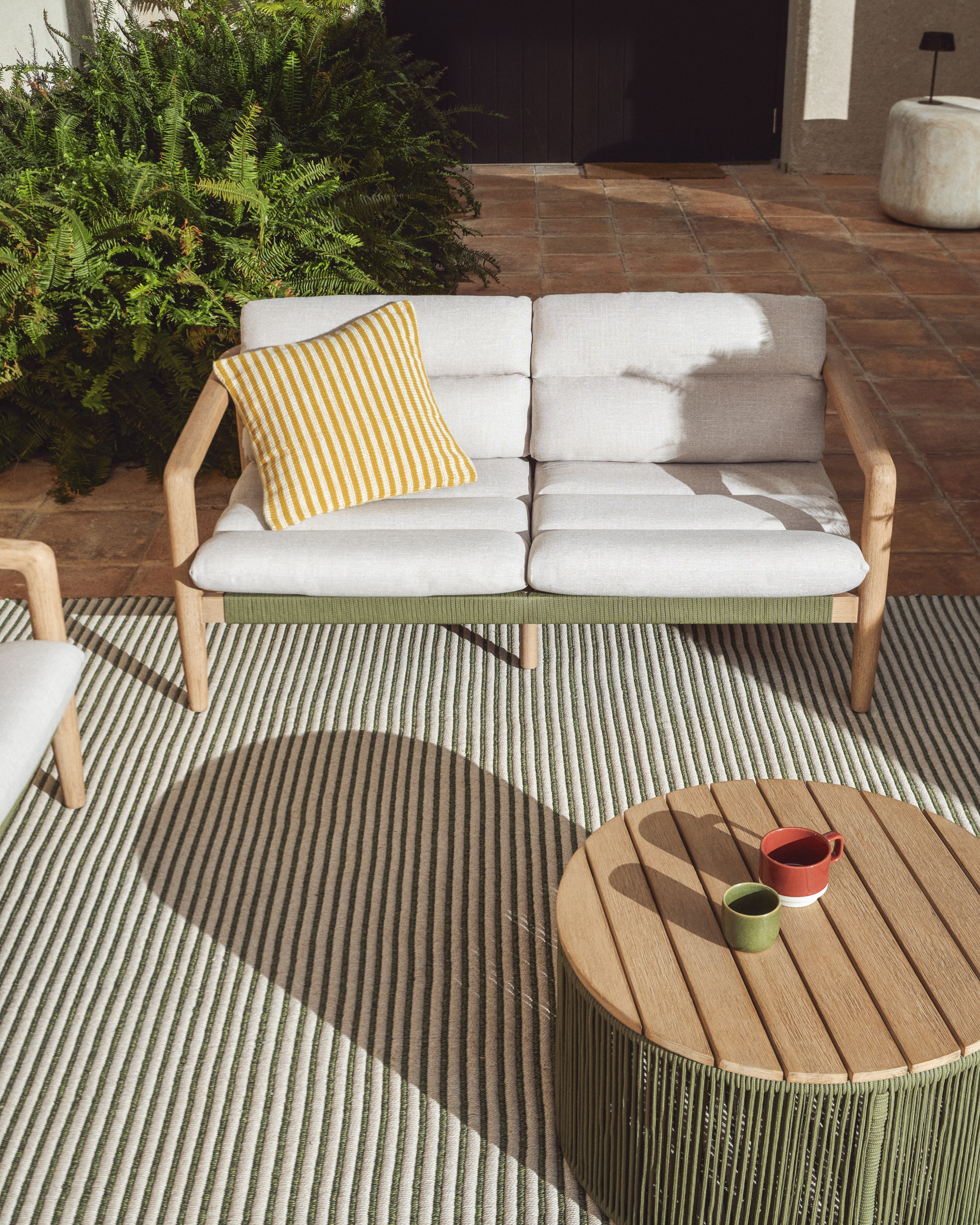 Kave Home Ardelia groen en beige tapijt van synthetische vezels 160 x 230 cm - Afbeelding 2