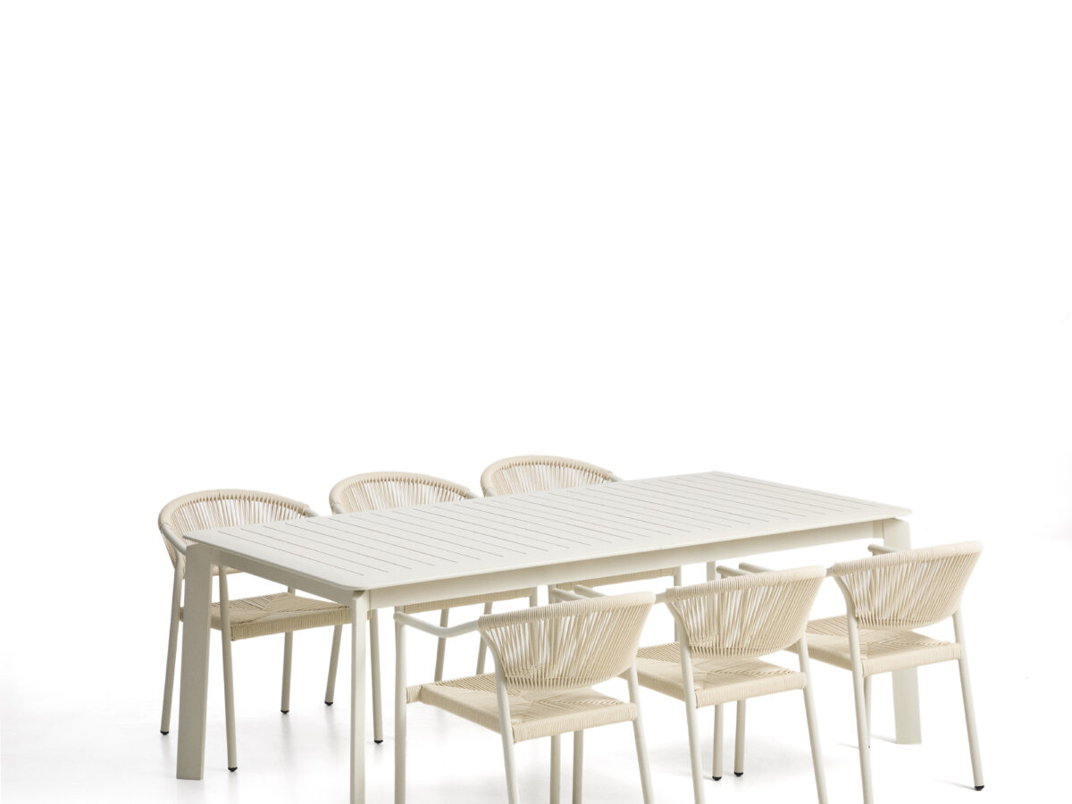 Kave Home Set met Brela uitschuifbare tafel van aluminium en 6 Livadia stapelbare stoelen van aluminium en synthetisch ecru touw 205(287) x 100 cm