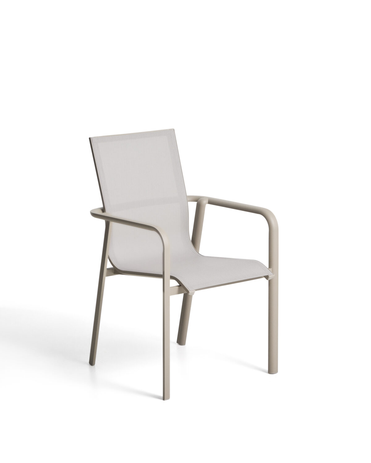 Kave Home Canea stapelbare outdoor stoel van beige textileen en taupekleurig aluminium