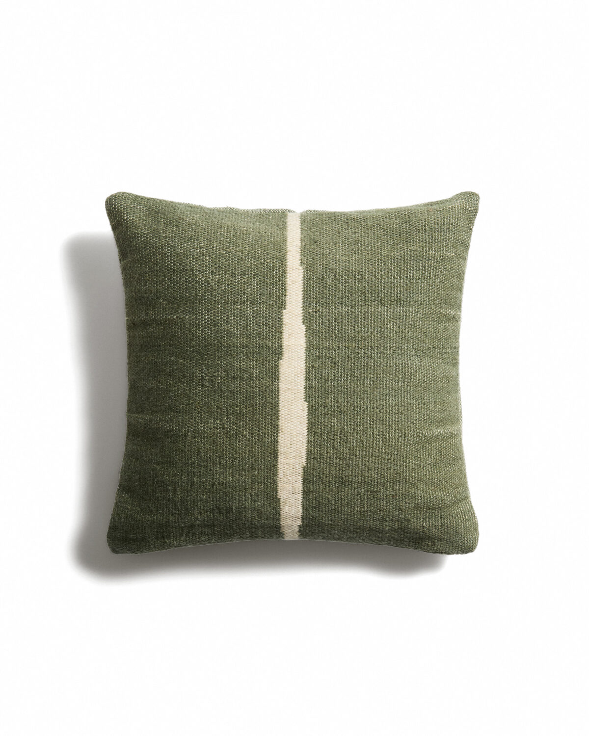 Kave Home Daila groene jacquard kussenhoes met Ikat-dessin 100% PET 50 x 50 cm