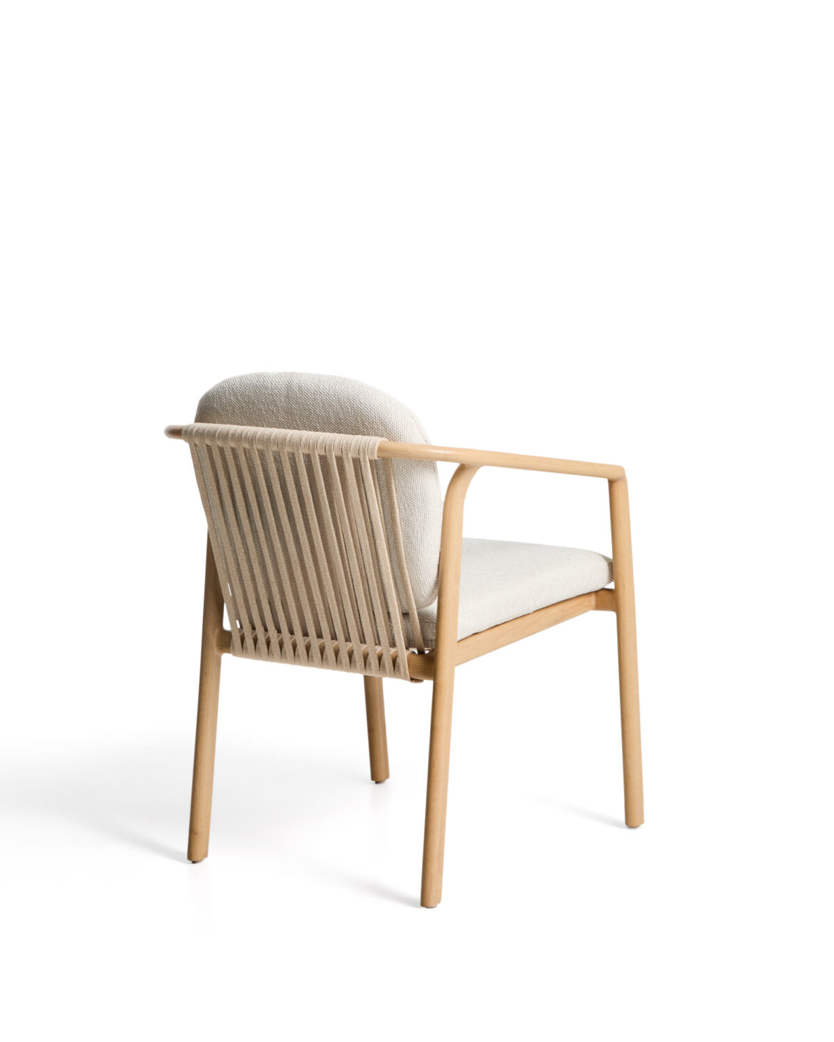 Kave Home Sirte stapelbare outdoor stoel van aluminium met houtlook-afwerking en ecru touw - Afbeelding 7