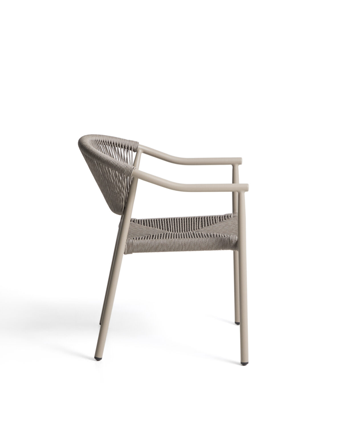Kave Home Livadia stapelbare outdoor stoel van taupekleurig aluminium - Afbeelding 10