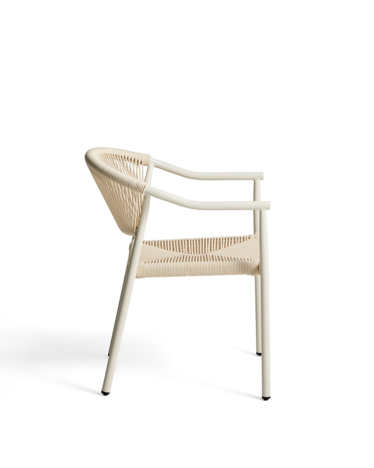 Kave Home Livadia stapelbare outdoor stoel van ecru aluminium - Afbeelding 9