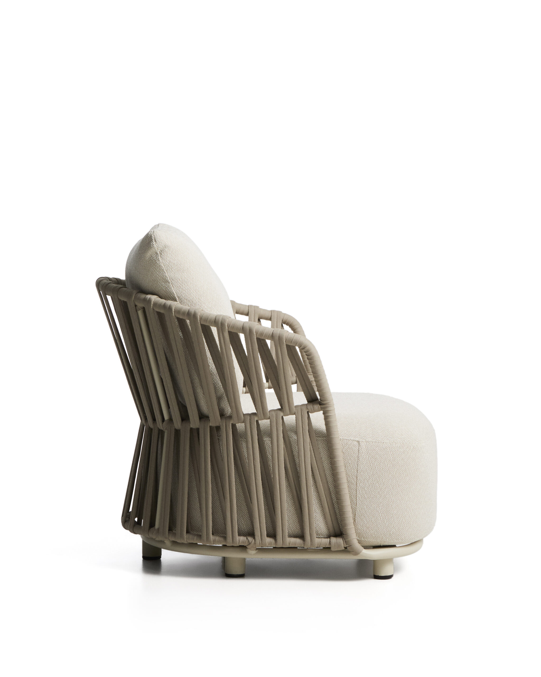 Kave Home Osani fauteuil van ecru aluminium en taupe touw - Afbeelding 6