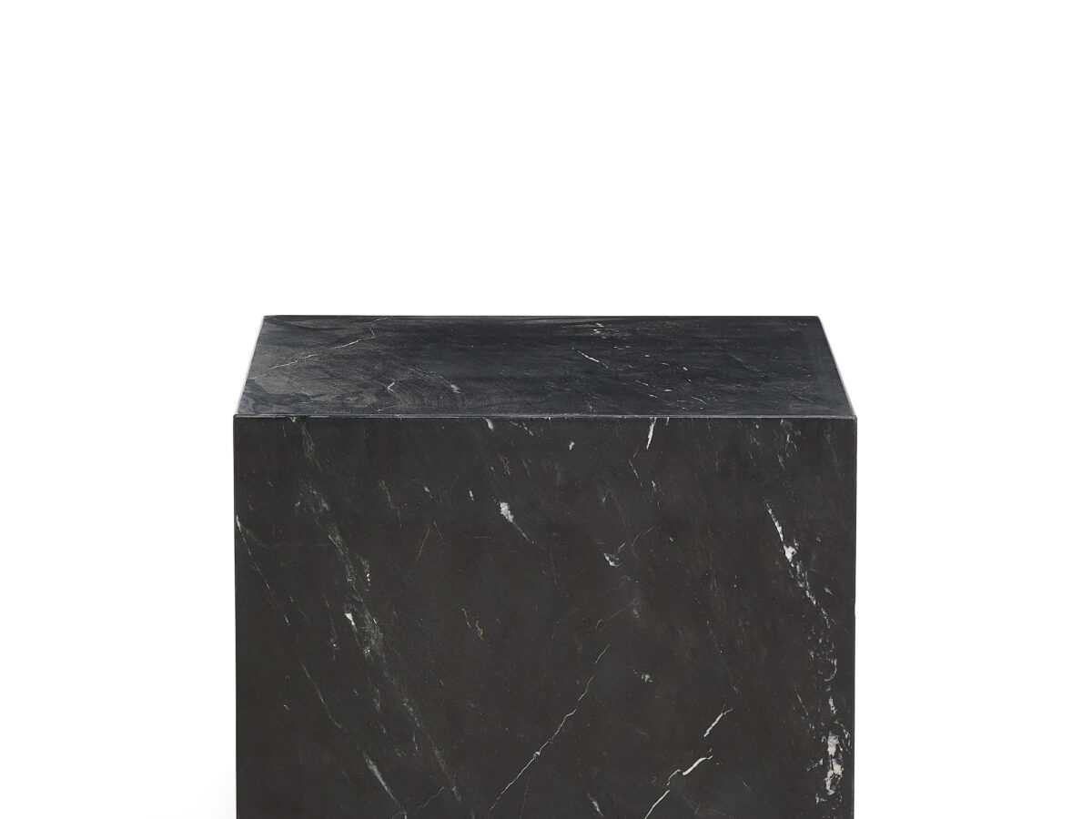 Kave Home Sorein zwarte bijzettafel van marmer 50 x 50 cm