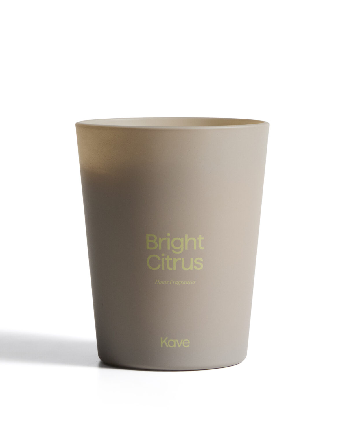 Kave Home Citronella geurkaars Bright Citrus 900 gr