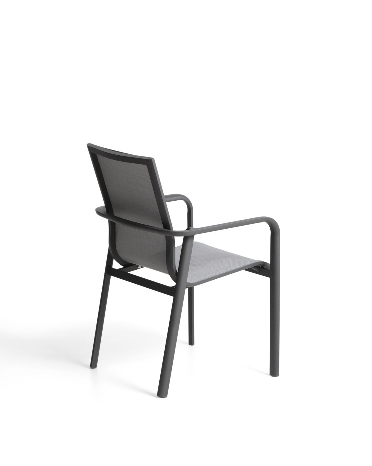 Kave Home Canea stapelbare outdoor stoel van grijs textileen en grafietkleurig aluminium - Afbeelding 8