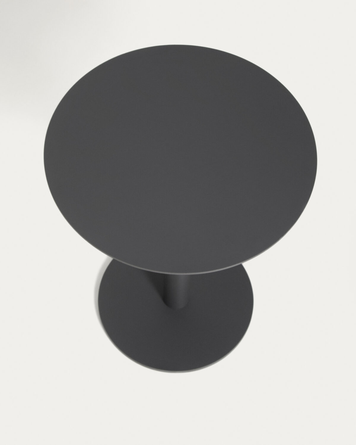Kave Home Asinara bijzettafel in grafiet aluminium Ø40 cm - Afbeelding 5
