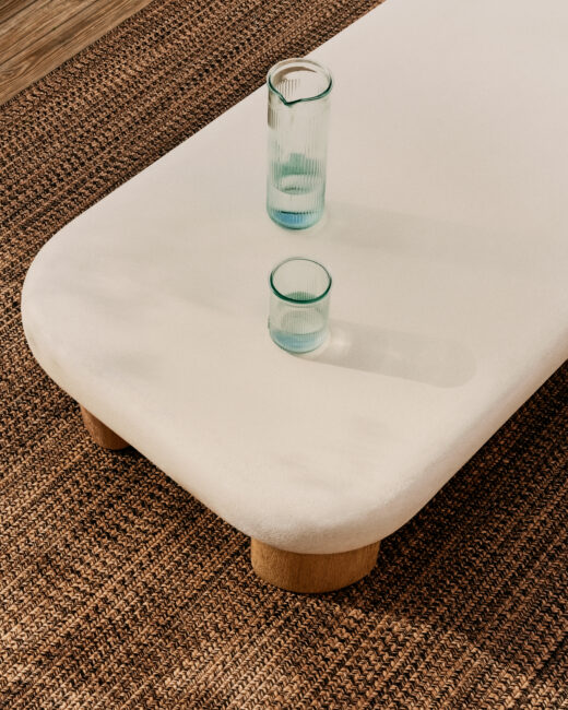 Kave Home Labra salontafel van cement en acaciahout 140 x 70 cm FSC 100%