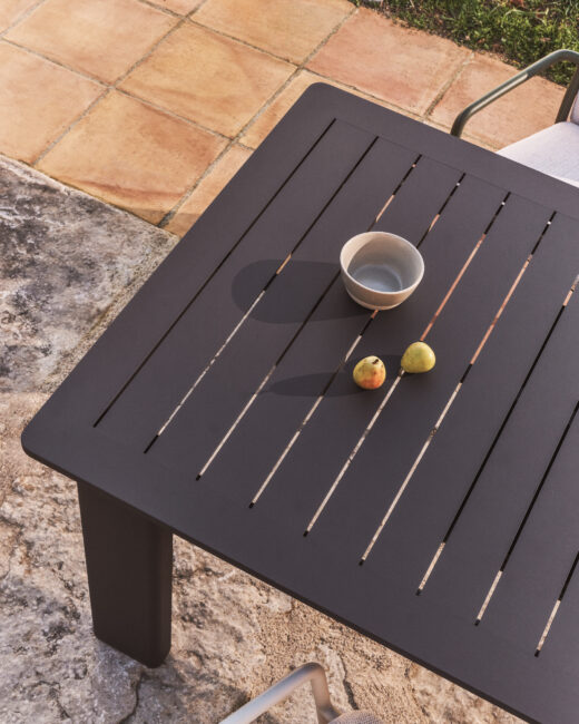 Kave Home Livorno uitschuifbare tafel van grafietkleurig aluminium 233(350) x 100 cm