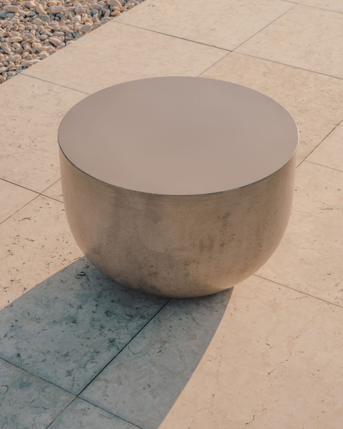 Kave Home Ronde salontafel Garbet in cement Ø 60 cm - Afbeelding 2