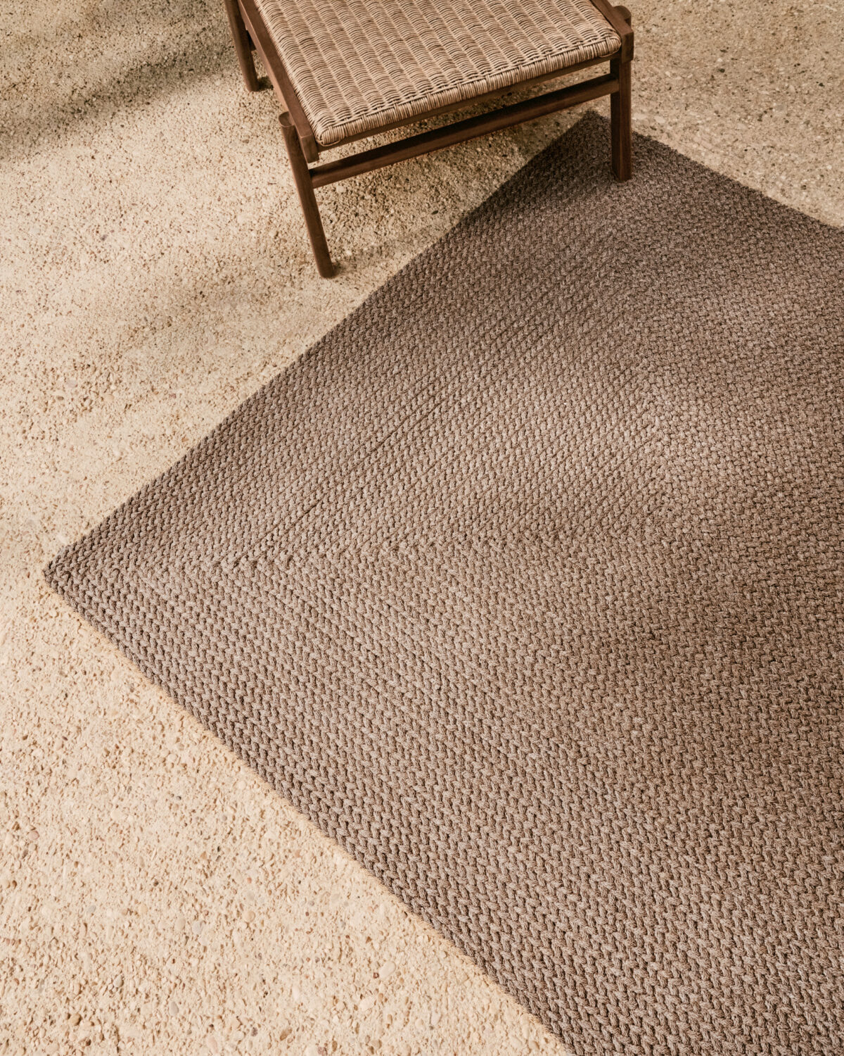 Kave Home Vloerkleed Despas van synthetische vezels beige 160 x 230 cm - Afbeelding 2