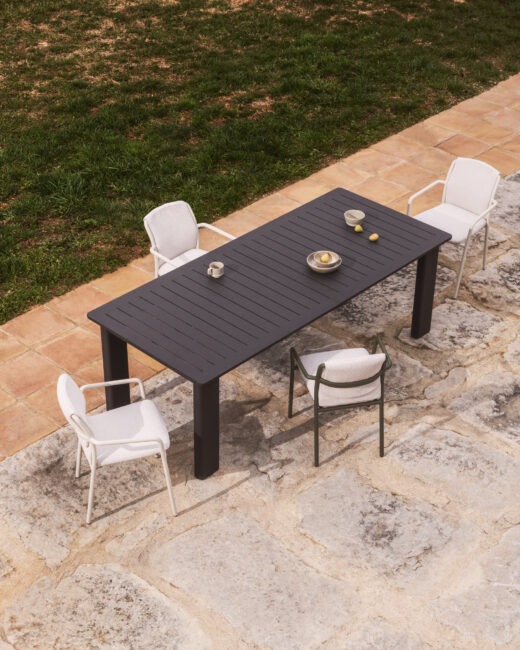 Kave Home Livorno uitschuifbare tafel van grafietkleurig aluminium 233(350) x 100 cm