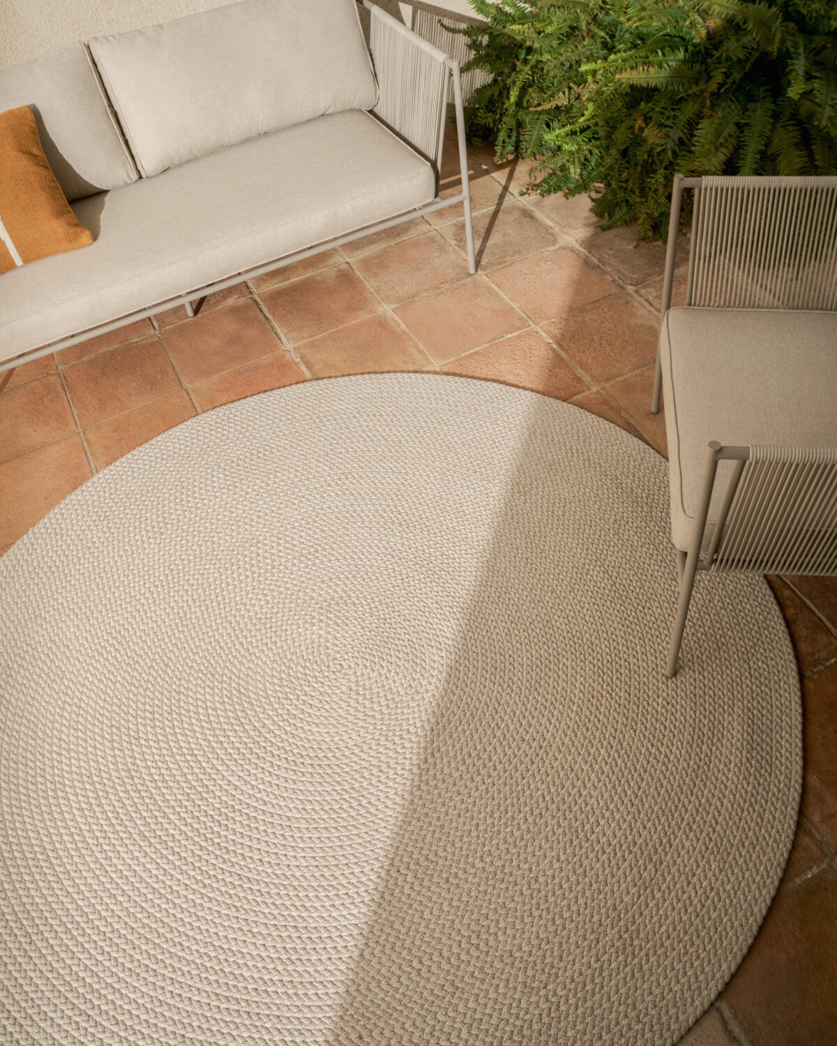 Kave Home Despas ecru tapijt van synthetische vezels Ø150 cm - Afbeelding 9