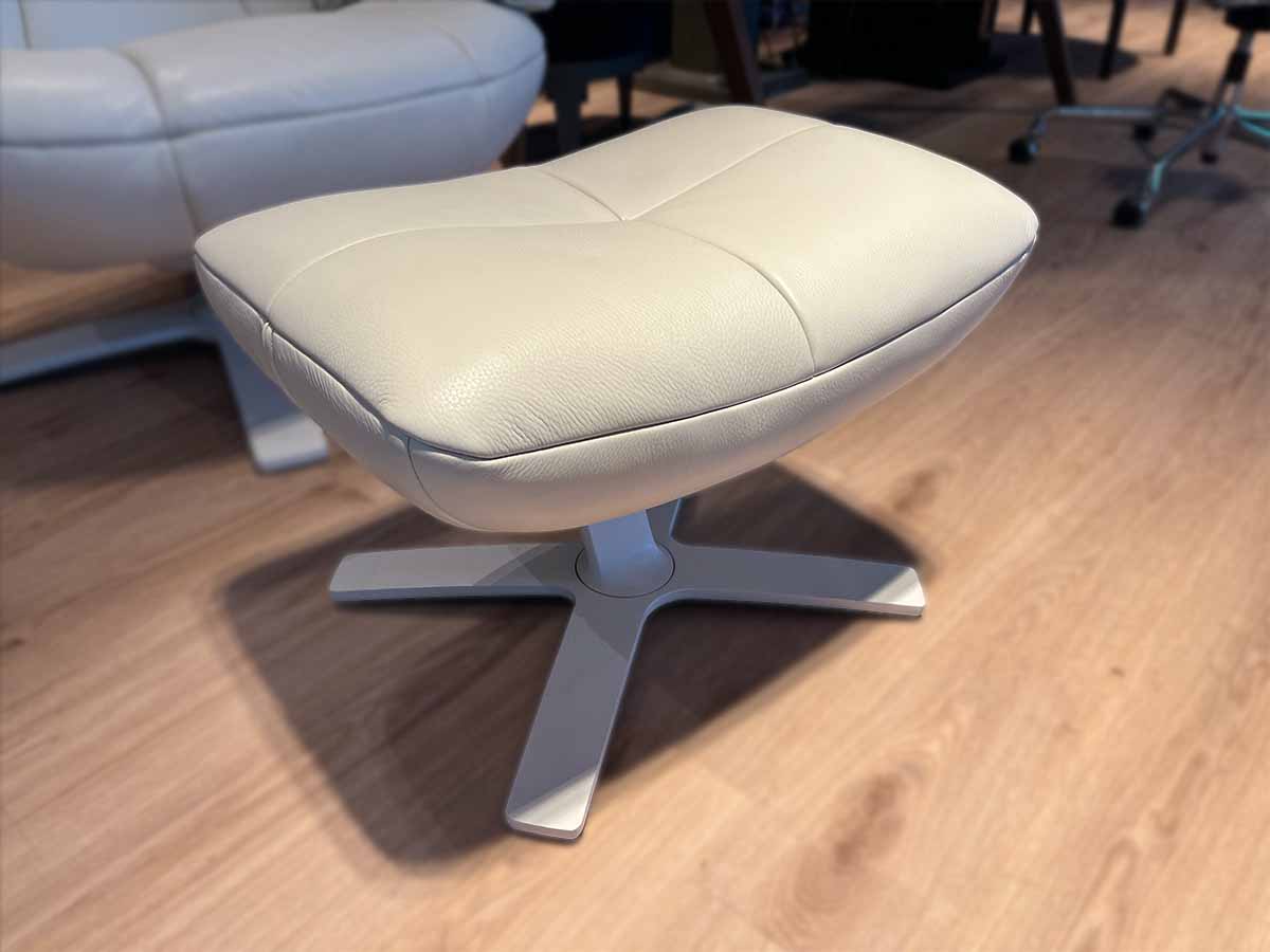 Natuzzi Italia Re-Vive fauteuil + hocker - showroommodel - Afbeelding 7