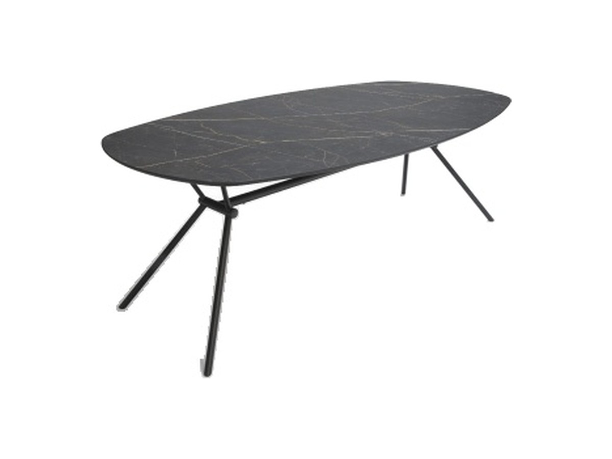 Bree’s New World Freya eettafel