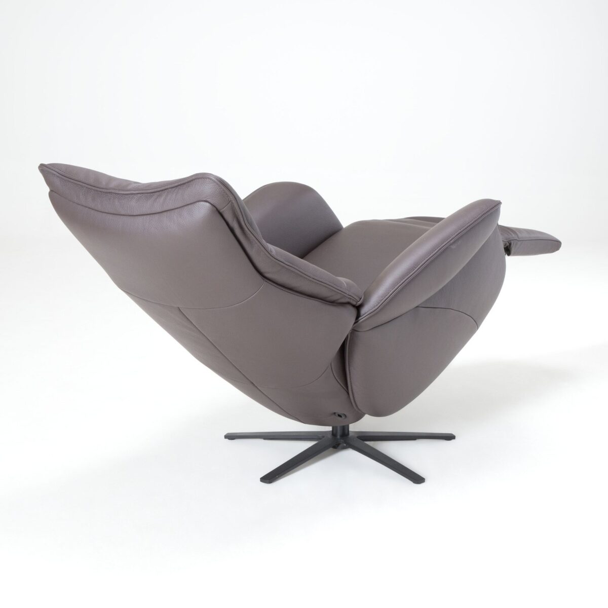 De Toekomst Twice Pro TW-040N relaxfauteuil schuin achteraanzicht