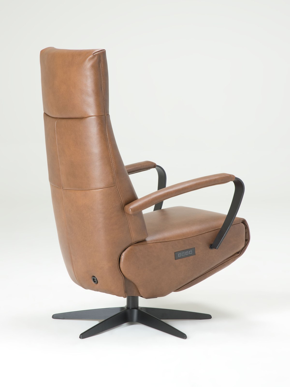 De Toekomst Twice Pro TW-259N relaxfauteuil schuin achteraanzicht